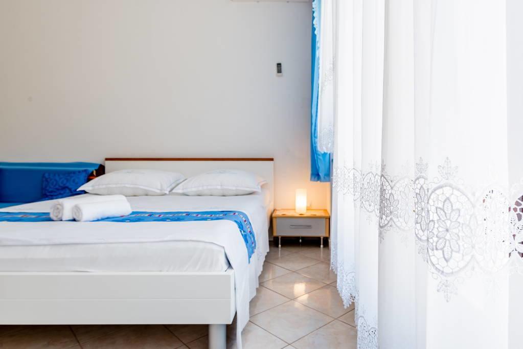 Apartments Silvi Podstrana Exterior photo